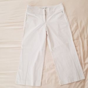 Bebe Fitted Capris Pants